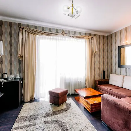 Hotel Delicjusz Trzebaw