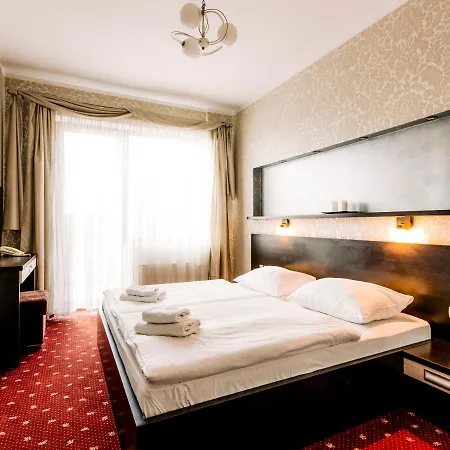 Delicjusz Hotel Trzebaw