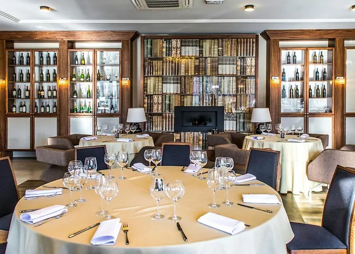 ホテル Delicjusz 3*