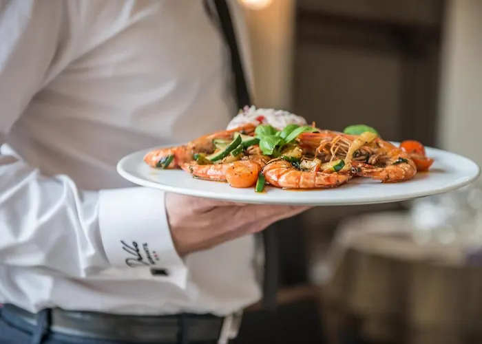 Delicjusz ホテル Trzebaw